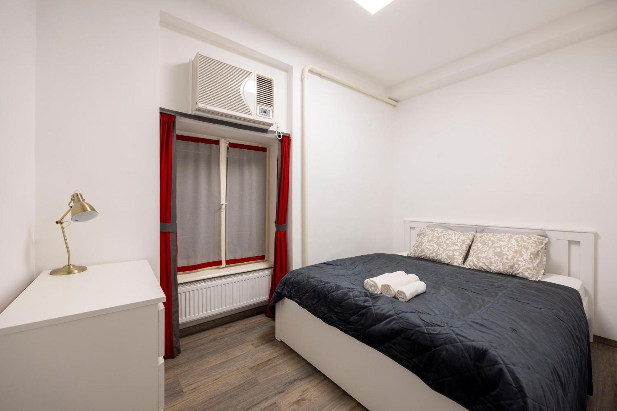Apartament Deluxe Elizabeth W/ 4bedrm, 2bathrm, 1lvngrm