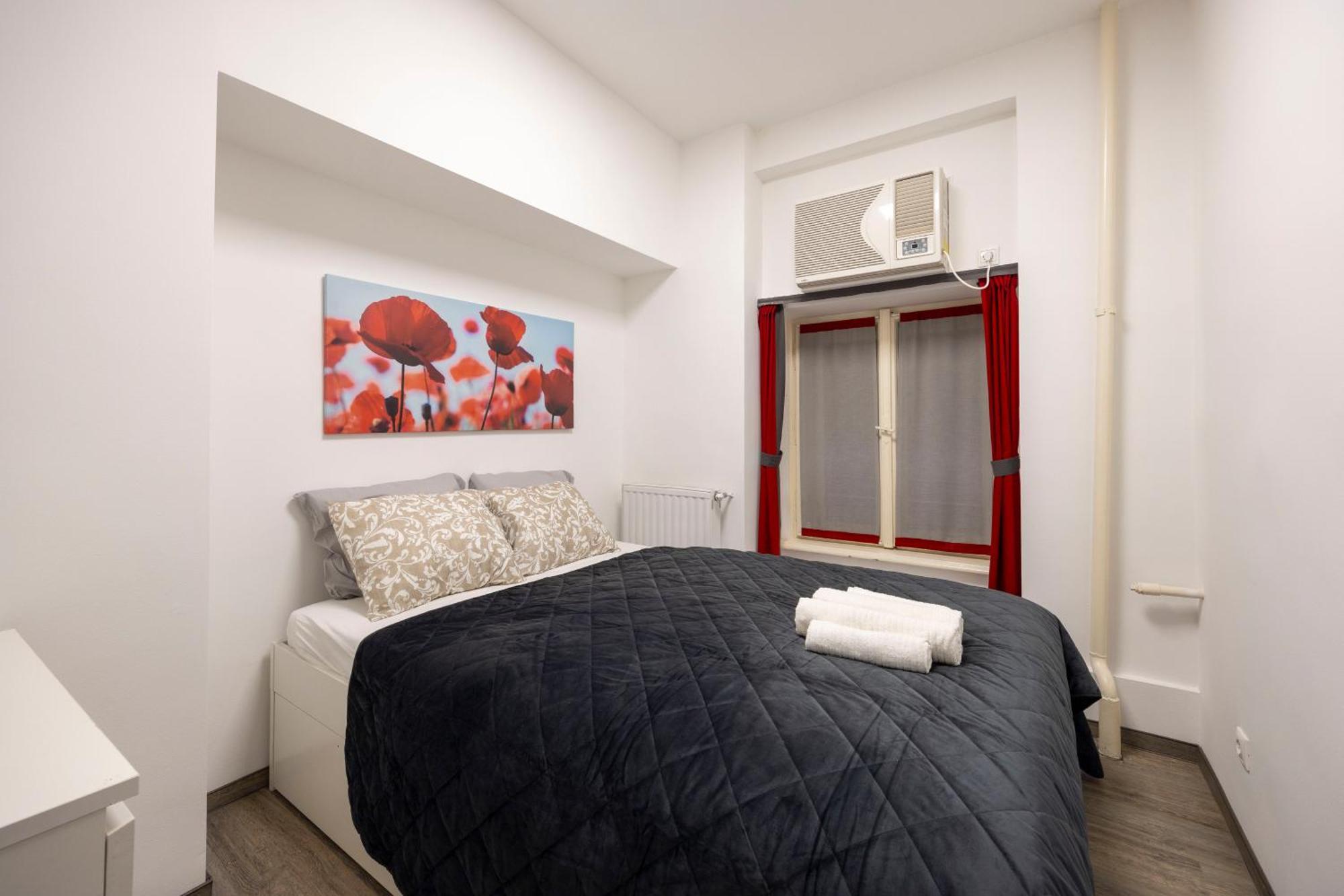 Apartament Deluxe Elizabeth W/ 4bedrm, 2bathrm, 1lvngrm Budapesta